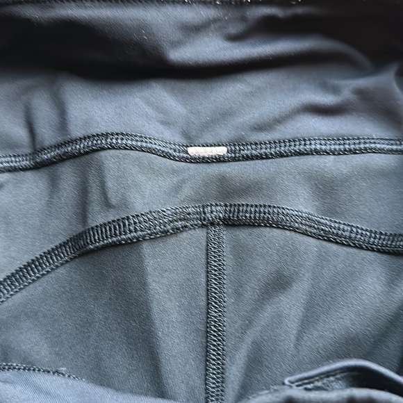 Lululemon Rouched Legging - Picture 6 of 7